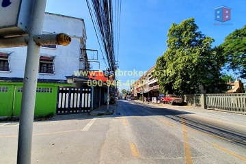 BB044-008