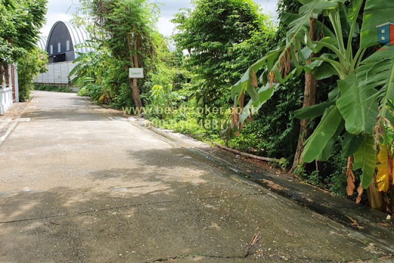 BB072-001