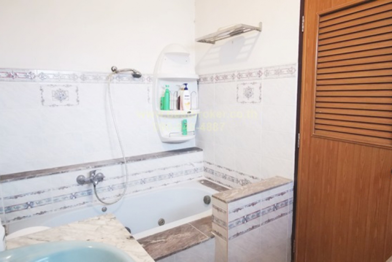 มบ.เรือนทอง3 โชคชัย4ซ.20แยก6_๒๒๐๓๑๐_17